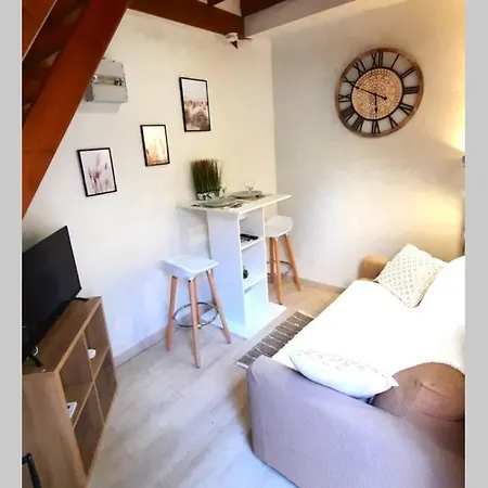 Duplex Cocoon Centre / Wifi / Netflix شقة *