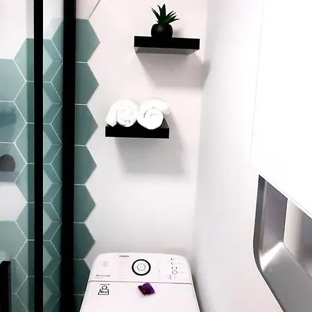 Duplex Cocoon Centre / Wifi / Netflix شقة *